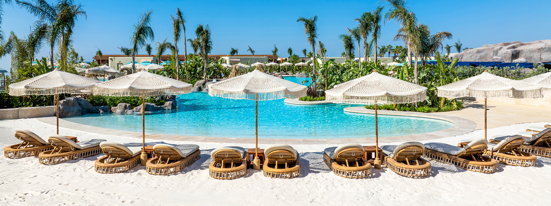 REGNUM THE CROWN SALTIY BAY POOL 01 Banner