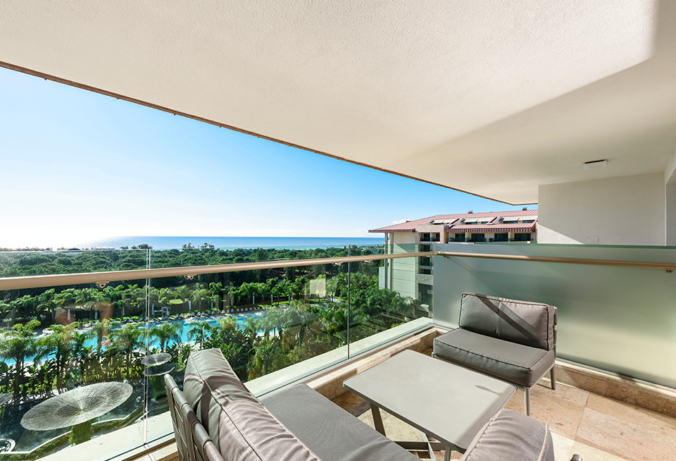 Regnumcarya Jaderoom Seaview Balcony 06