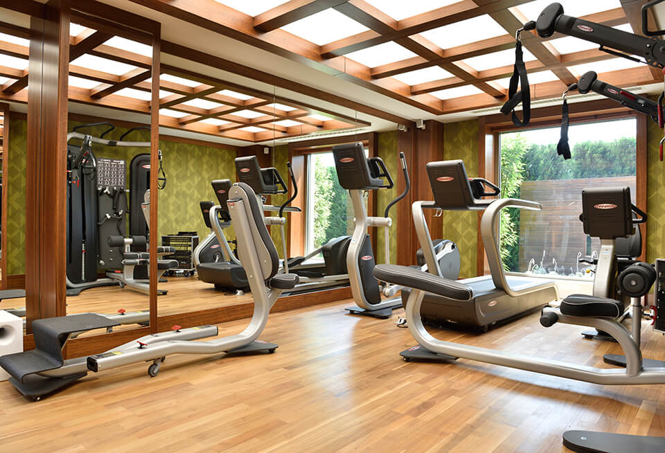 Regnumcarya Crown Villa Fitness Center