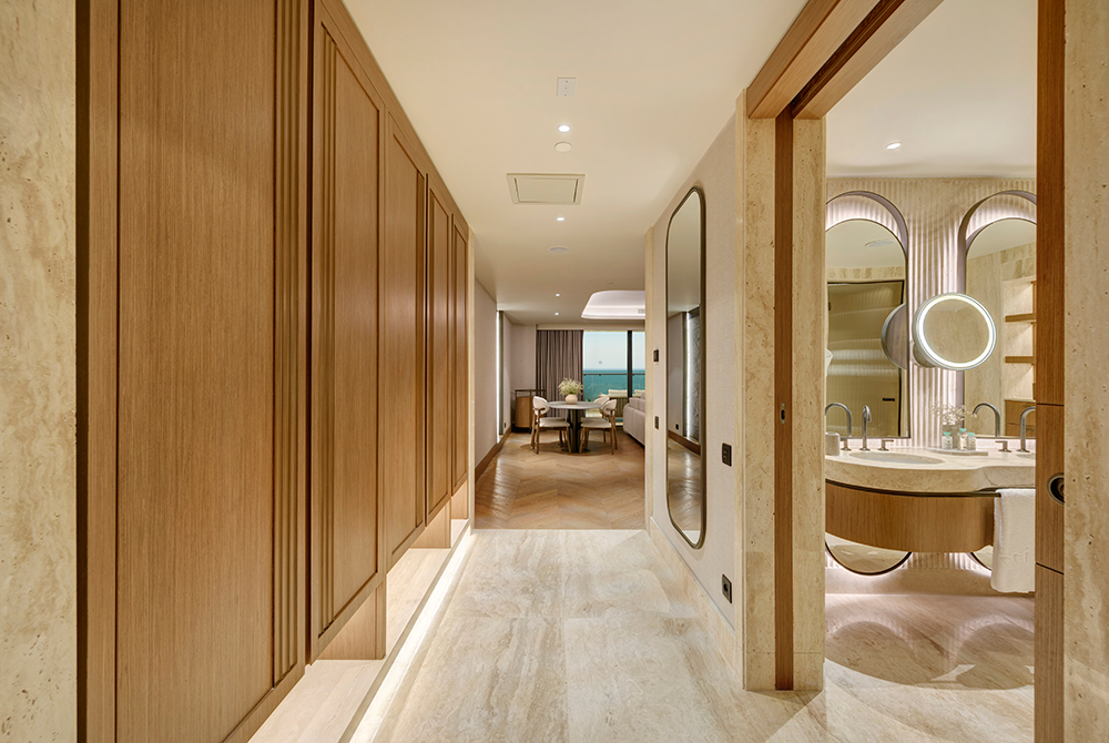 Regnum The Crown Panaromic Suite (29)