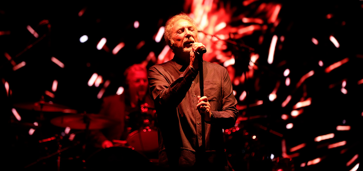 Tom Jones (1) Slider