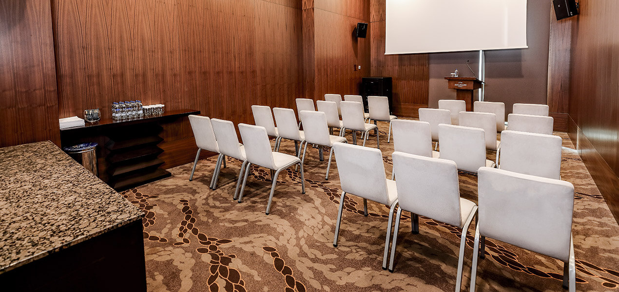 Regnum Carya Citrus Slider